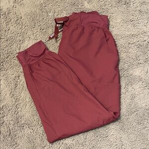 Woman’s scrub pant